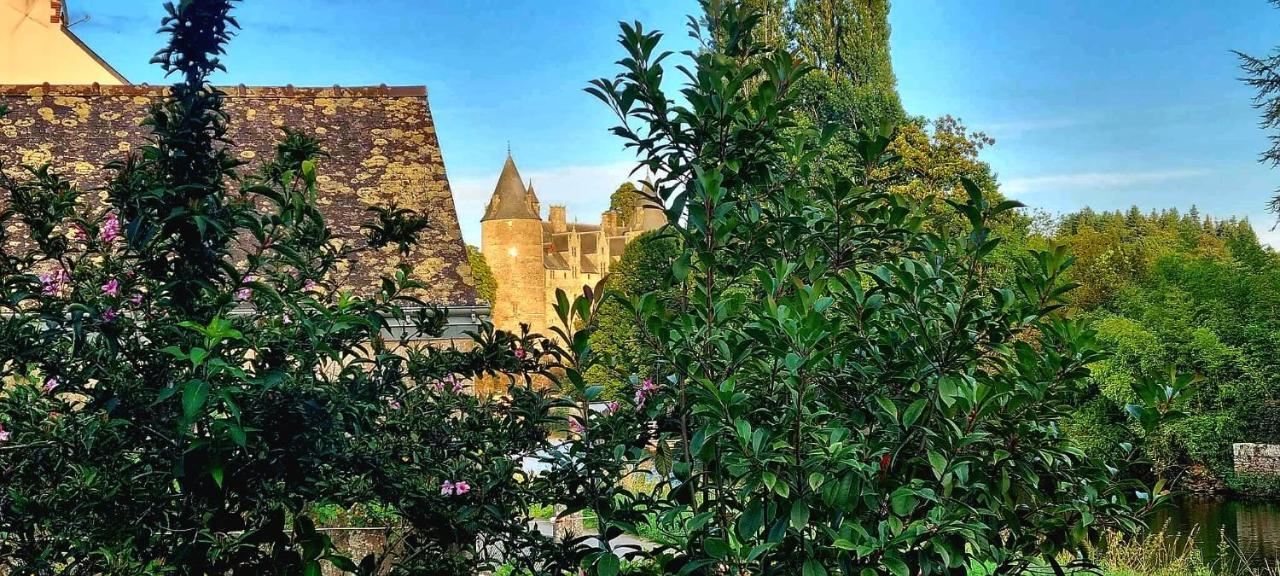 Gîte - Et à côté coule une rivière Josselin Esterno foto