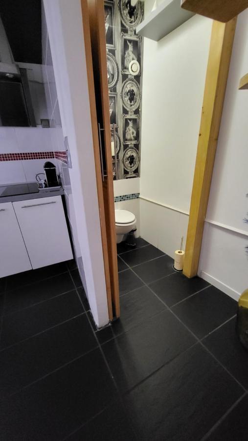 Gîte - Et à côté coule une rivière Josselin Esterno foto